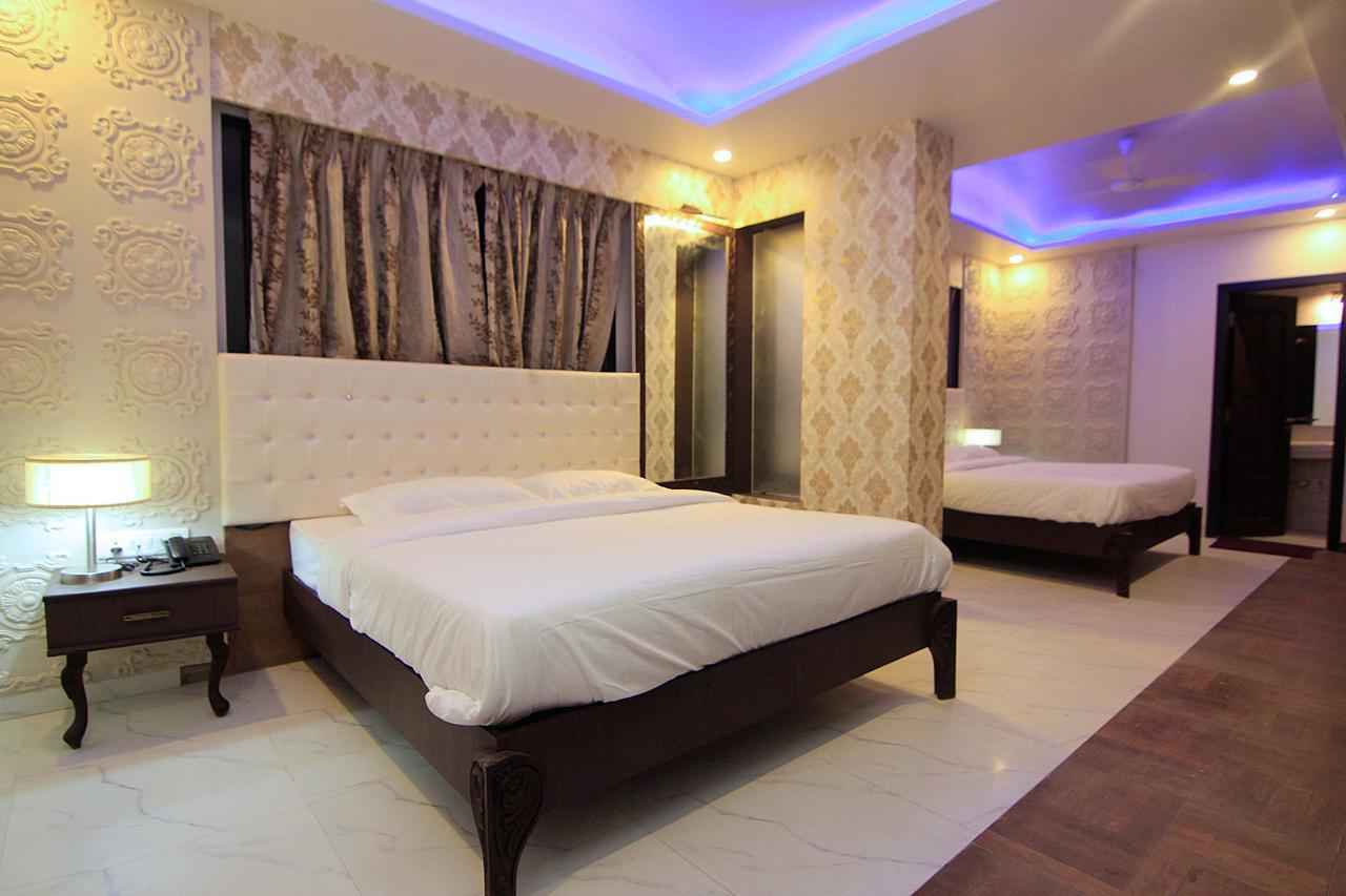 Hotel Sai Dharam Palace Shirdi Ngoại thất bức ảnh