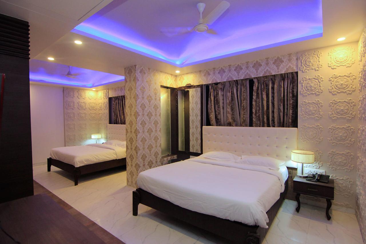 Hotel Sai Dharam Palace Shirdi Ngoại thất bức ảnh