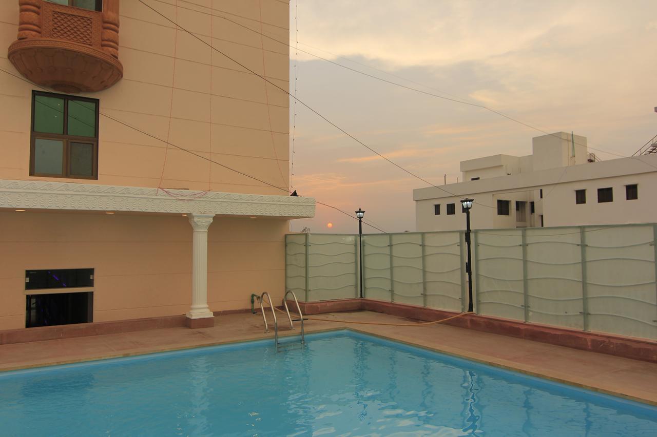 Hotel Sai Dharam Palace Shirdi Ngoại thất bức ảnh