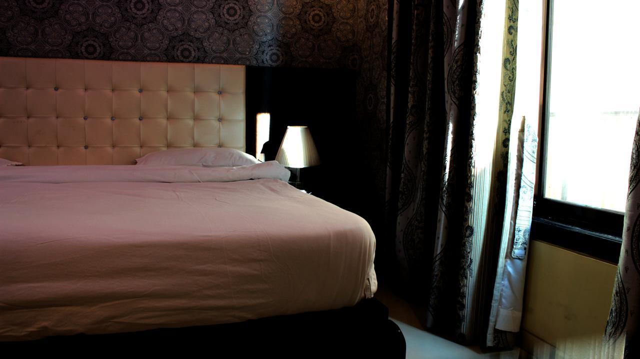 Hotel Sai Dharam Palace Shirdi Ngoại thất bức ảnh
