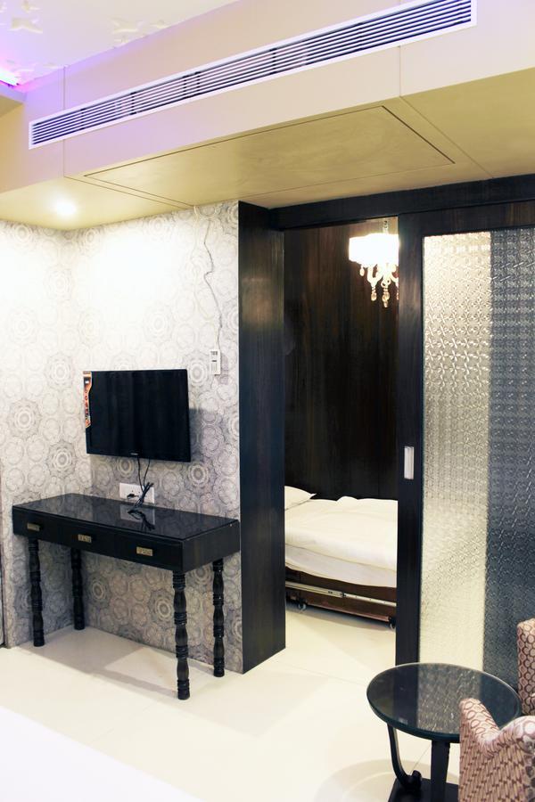 Hotel Sai Dharam Palace Shirdi Ngoại thất bức ảnh