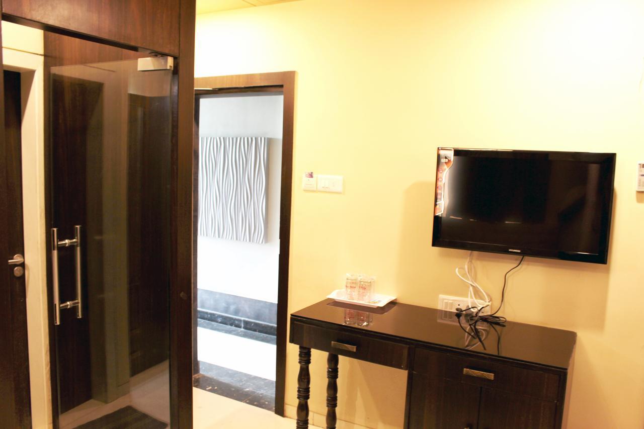 Hotel Sai Dharam Palace Shirdi Ngoại thất bức ảnh
